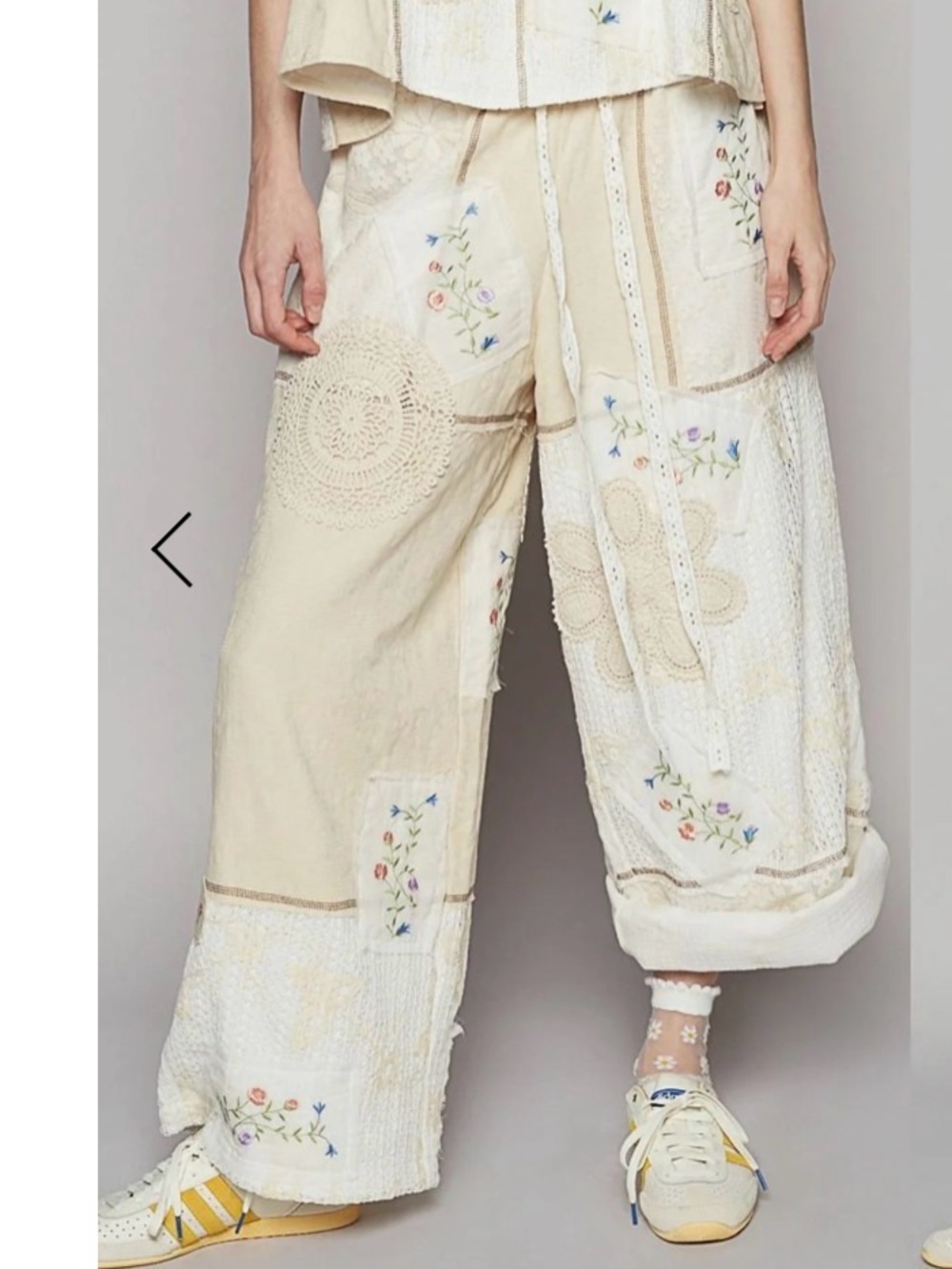 POL Floral Embroidered Wide Leg Crochet Lace Patchwork Pants - Picture 3 of 6